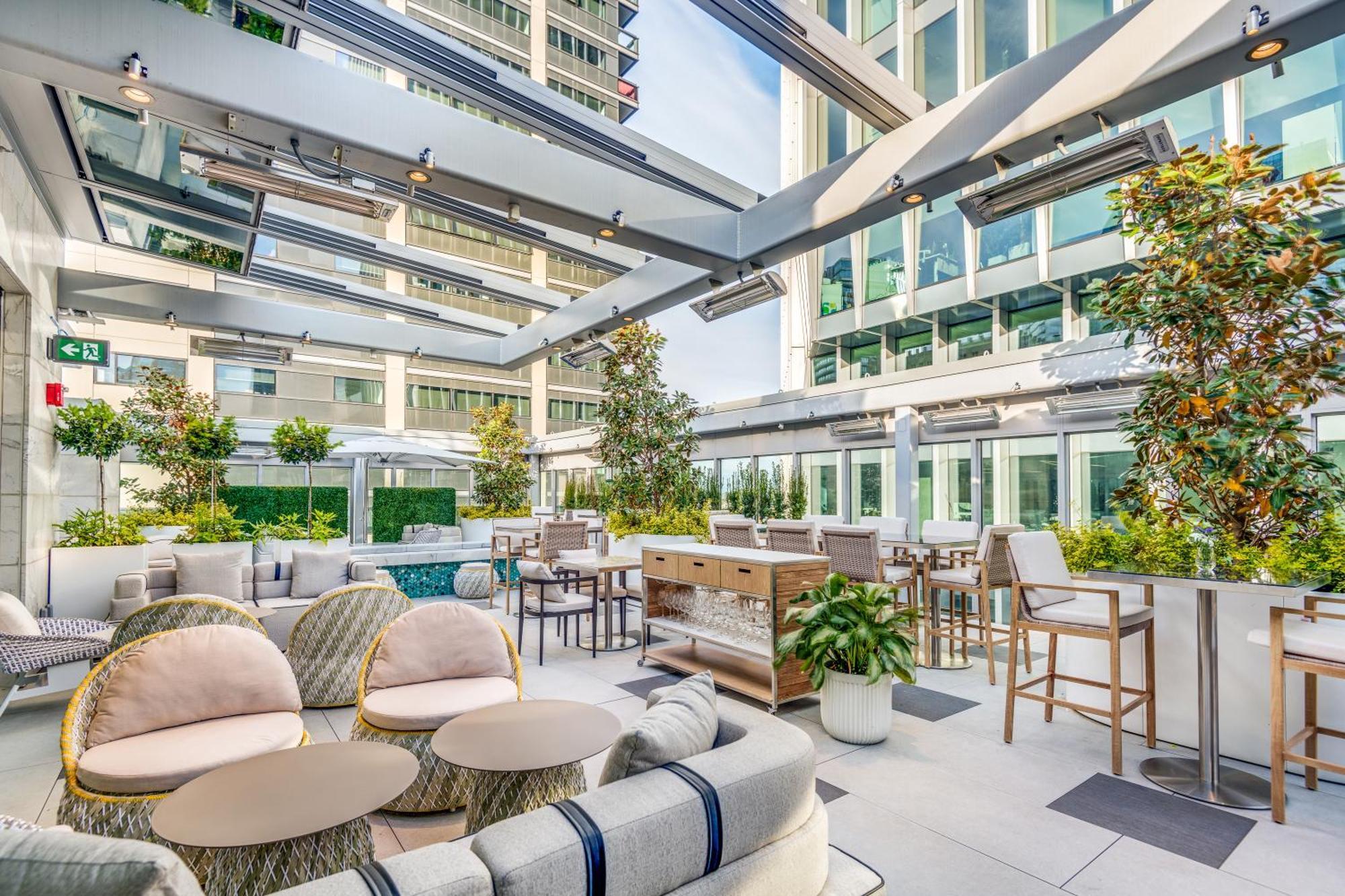 Azur Legacy Collection Hotel Vancouver Exterior foto